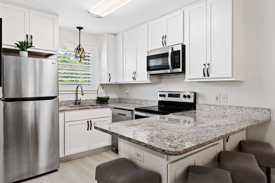 23-Beachside-Villas-1213-Kitchen