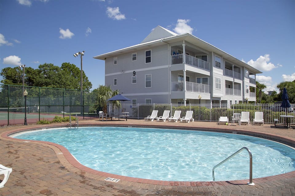Beachside-Villas-Pool