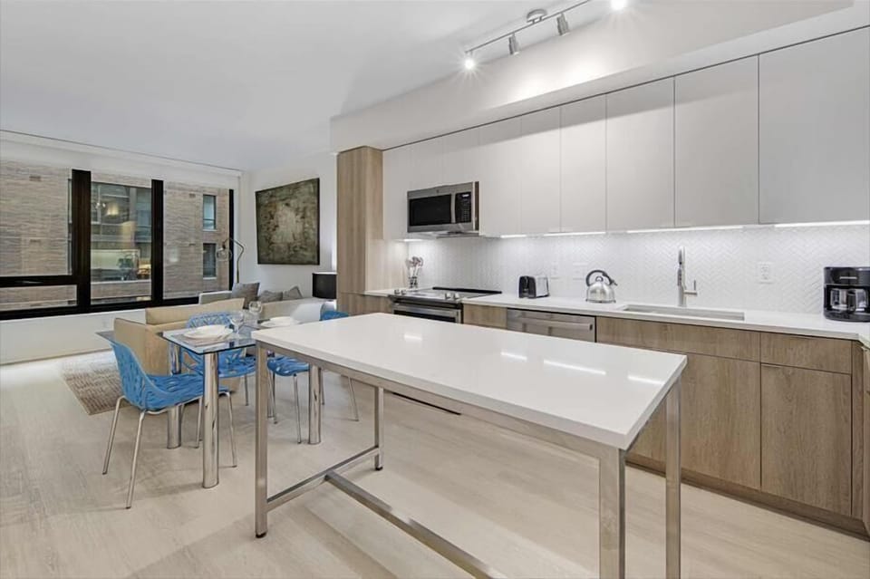 Noma Washington 1 Bedroom Deluxe Kitchen