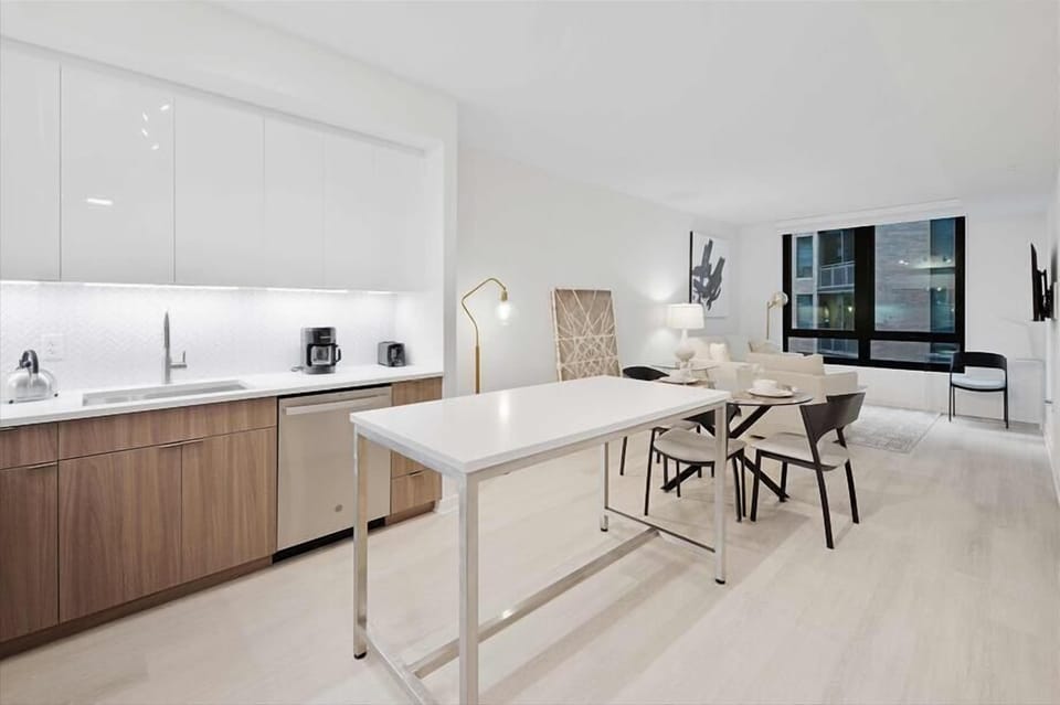 Noma Washington 2 Bed / 1 Bath Kitchen