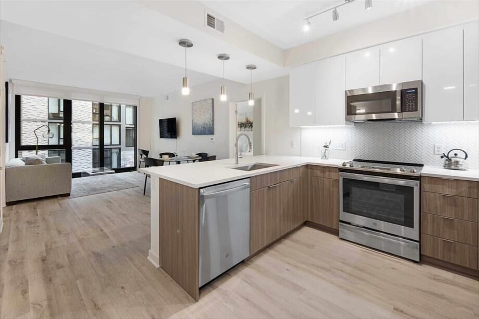 Noma Washington 2 Bedroom Kitchen