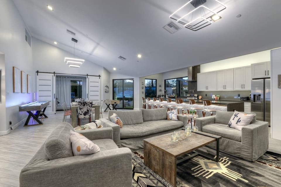 Great Room ( family room, dinning, kitchen, shuffle board, foosball).