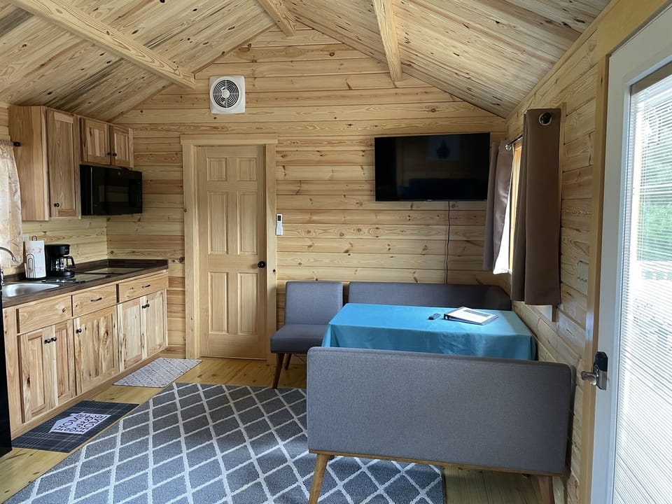 Hilltop Cabin B Dining Area & Kitchen