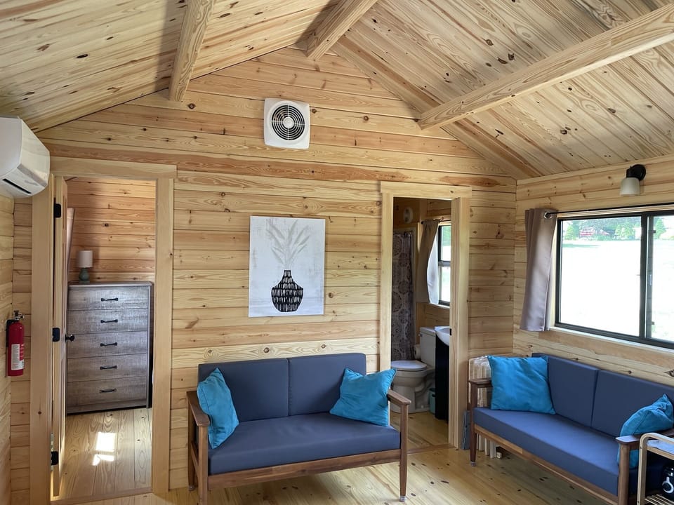 Hilltop Cabin B Living Area