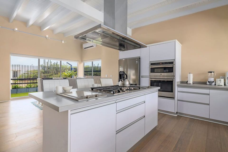 In this fully furnished kitchen, you can make a lovely meal for your loved one.
