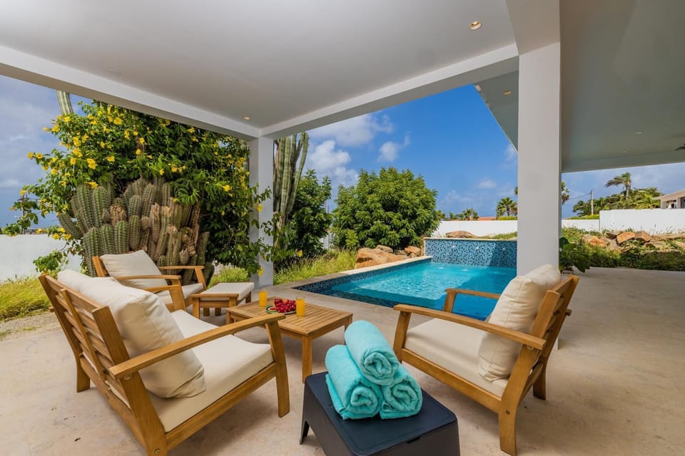 Relax in this serene, stylish setting. While on vacation, cultivate a zen lifestyle. This brand new modern, minimalistic decoration can help you achieve a zen lifestyle by providing a calm and organized environment.