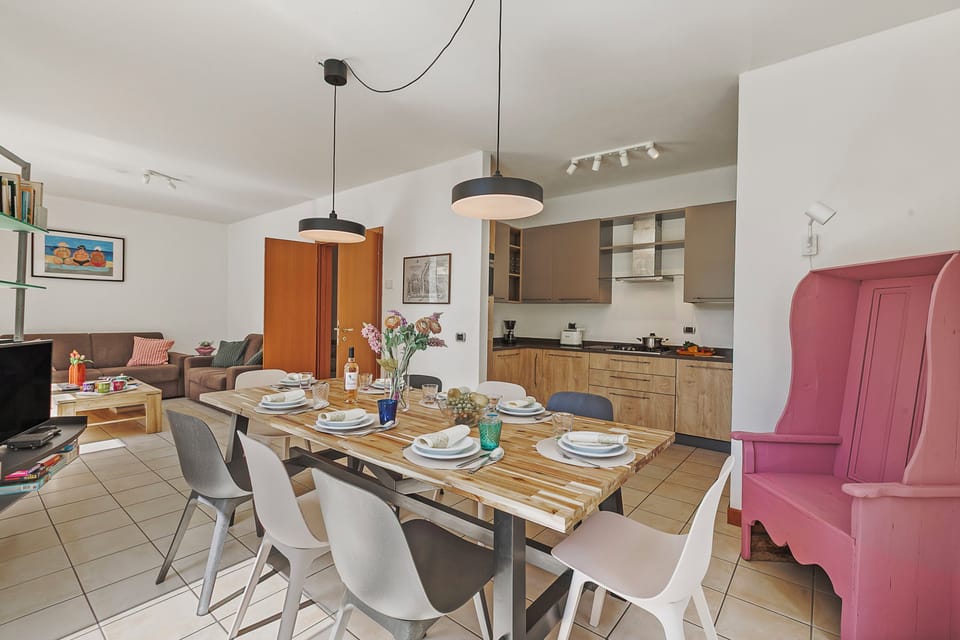 Kitchen and dining area
