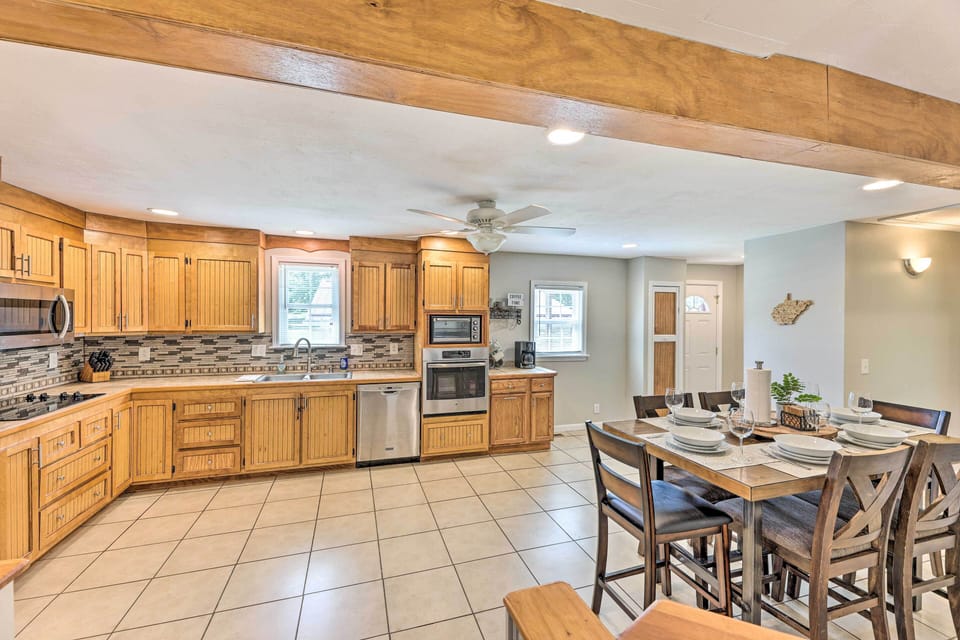 Kitchen | Blender | Crockpot | Drip Coffee Maker | Kids' Dishware & Flatware