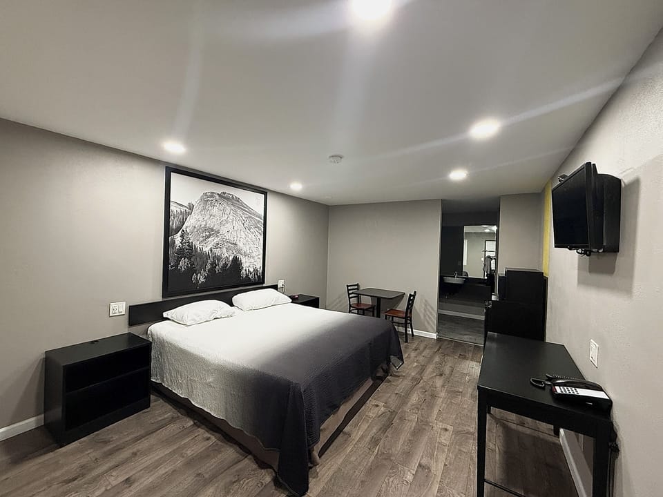 Soundproofing, free cribs/infant beds, free rollaway beds, free WiFi