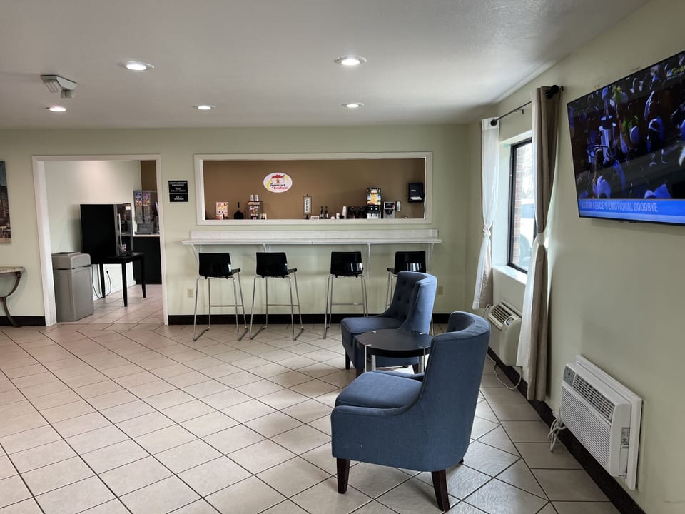 Free daily on-the-go breakfast