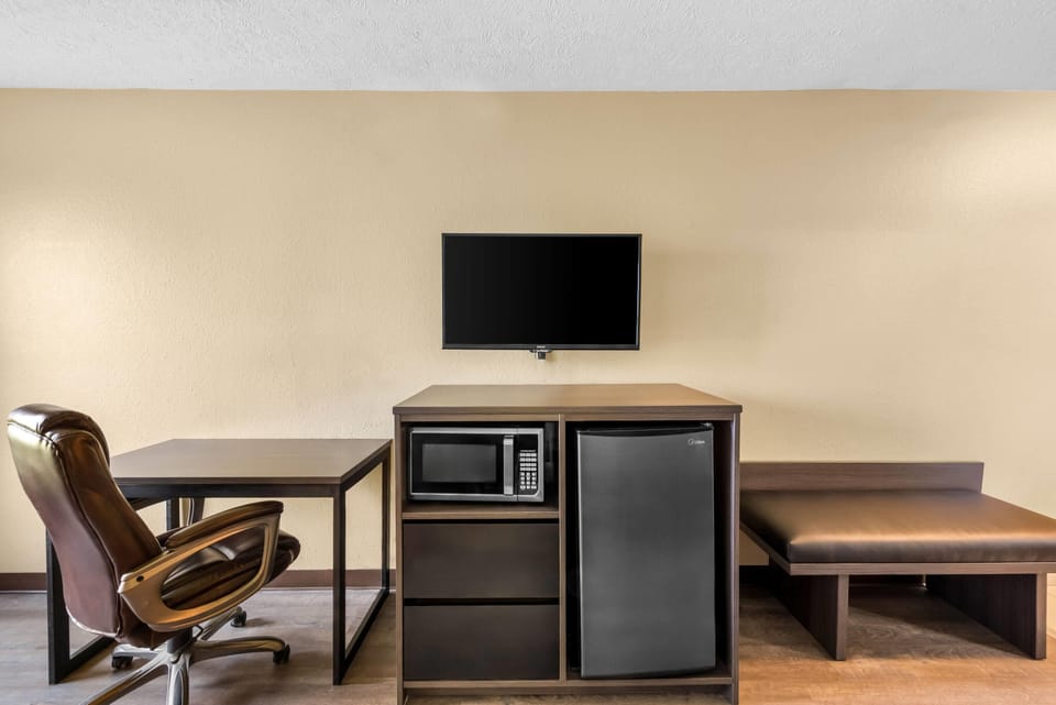 Room, 2 Queen Beds, Non Smoking | Desk, blackout drapes, iron/ironing board, rollaway beds