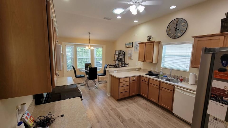 Kitchen & Nook