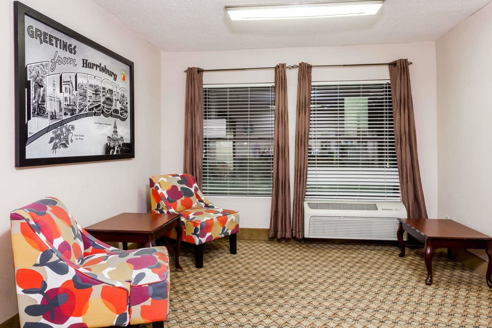 Studio Suite, 1 Queen Bed, Non Smoking | Lobby