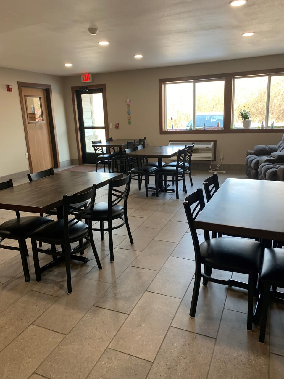 Free continental breakfast