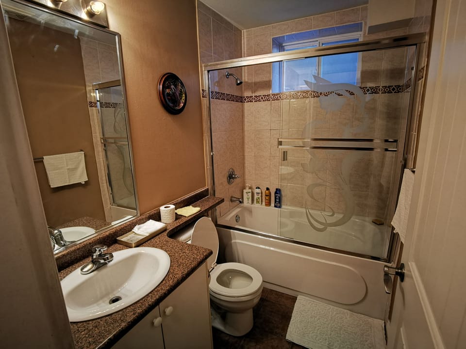 Family Suite Bed and Breakfast in Surrey
