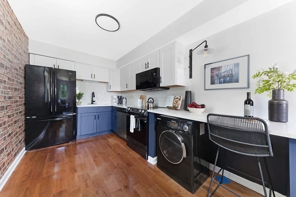 Well-Equipped Kitchen Perfect for Home-Cooked Meals