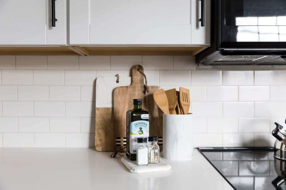 All The Kitchen Tools You Need To Make A Delicious Meal!