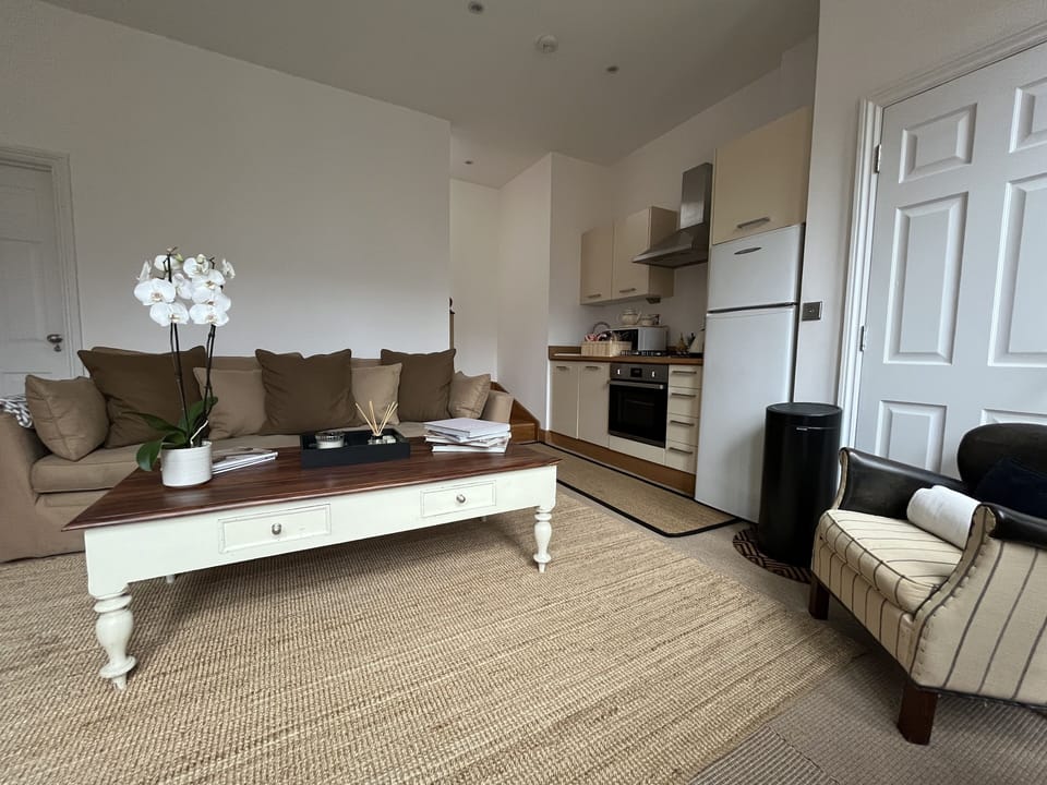 Lounge area with kitchen