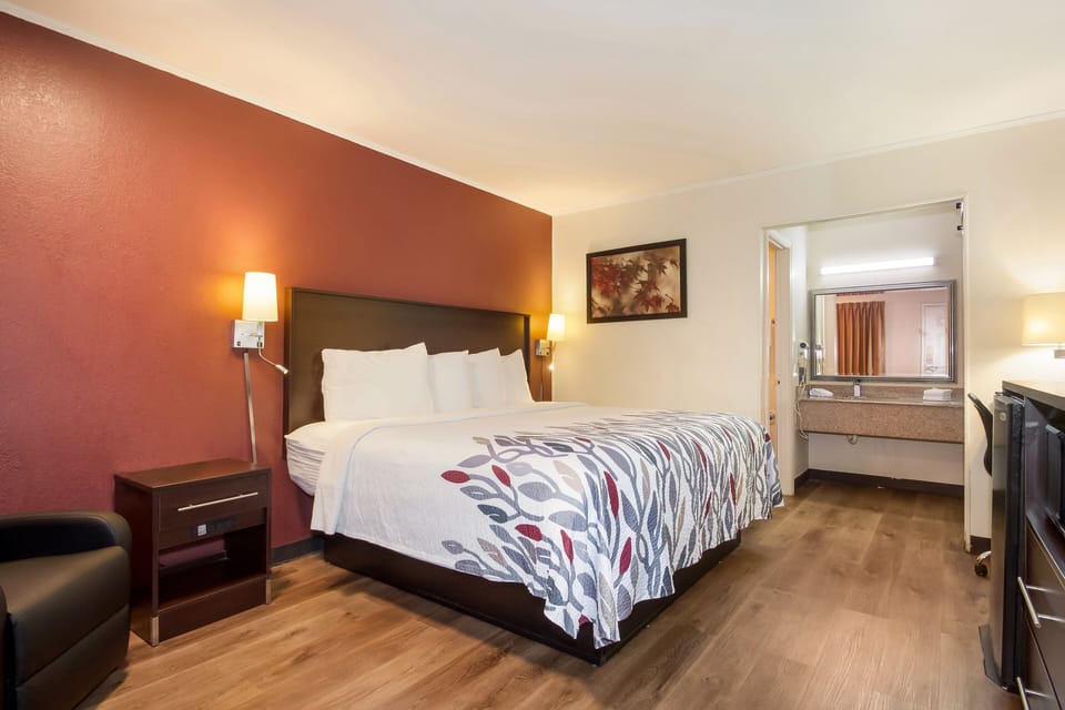In-room safe, desk, laptop workspace, iron/ironing board