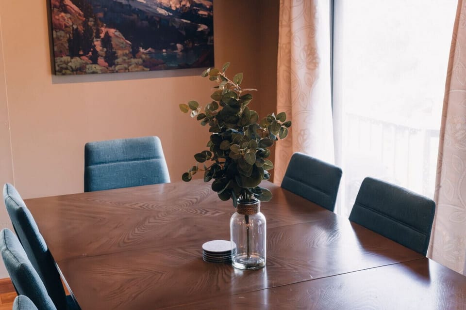 Enjoy a scrumptious meal while taking in the serenity of the landscape