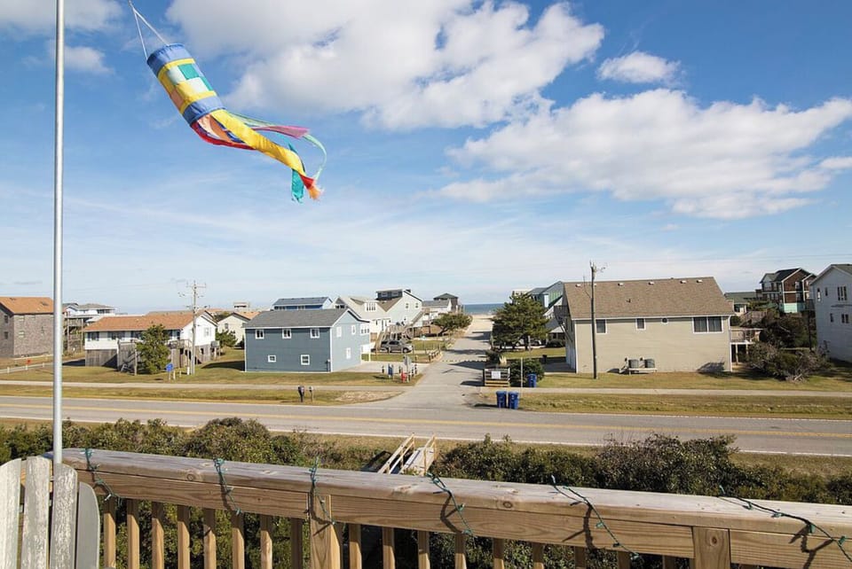 Enjoy the ocean view and watch the waves from the two level decks. 