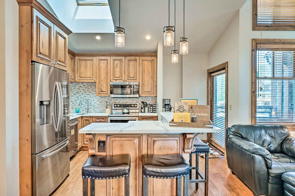 Kitchen | Step-Free Access | Blender | Complimentary Spices