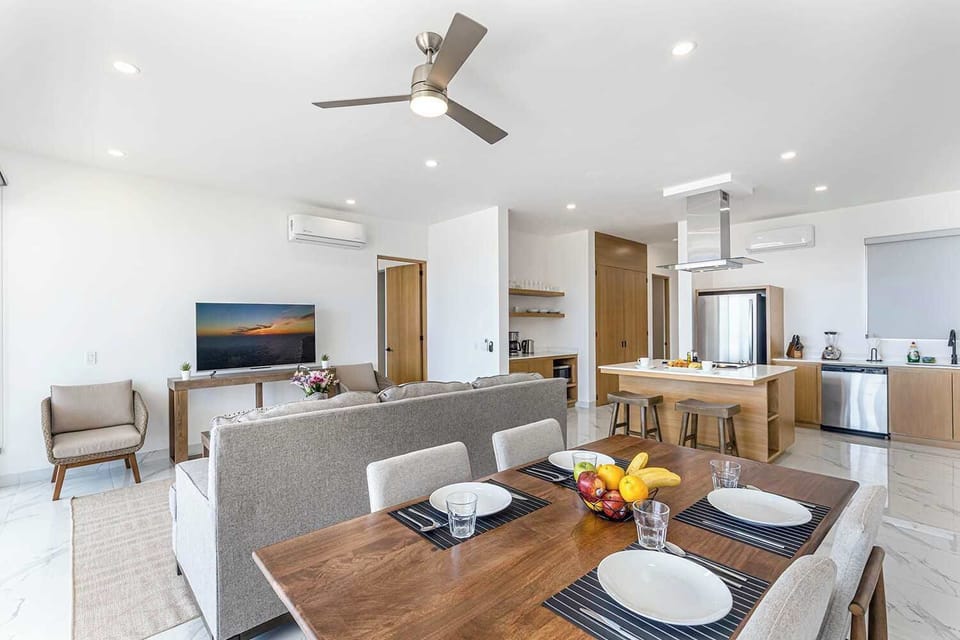 Spacious dining table for your enjoyment