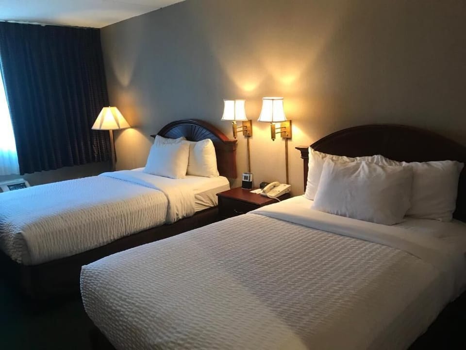 In-room safe, blackout drapes, iron/ironing board, WiFi (free)