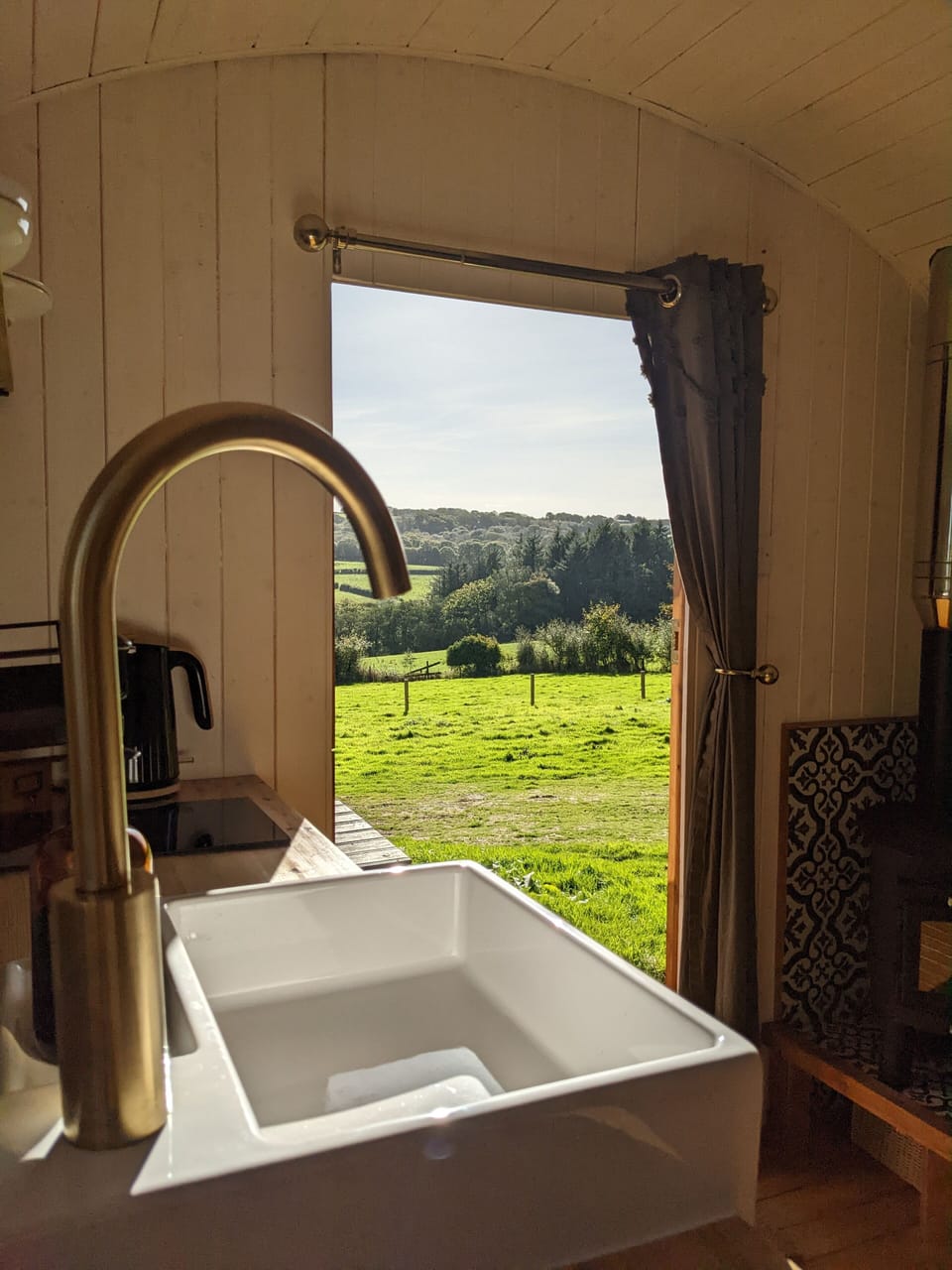 Cabin | Bathroom | Shower, towels