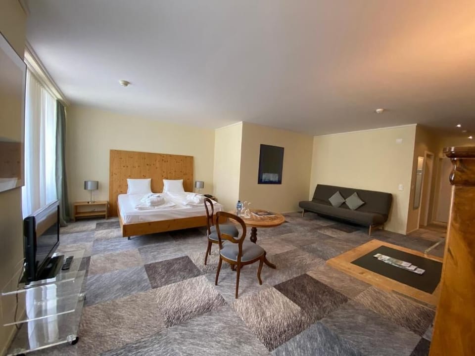 Gemmi Suite Grand Bain | Hypo-allergenic bedding, minibar, in-room safe, desk