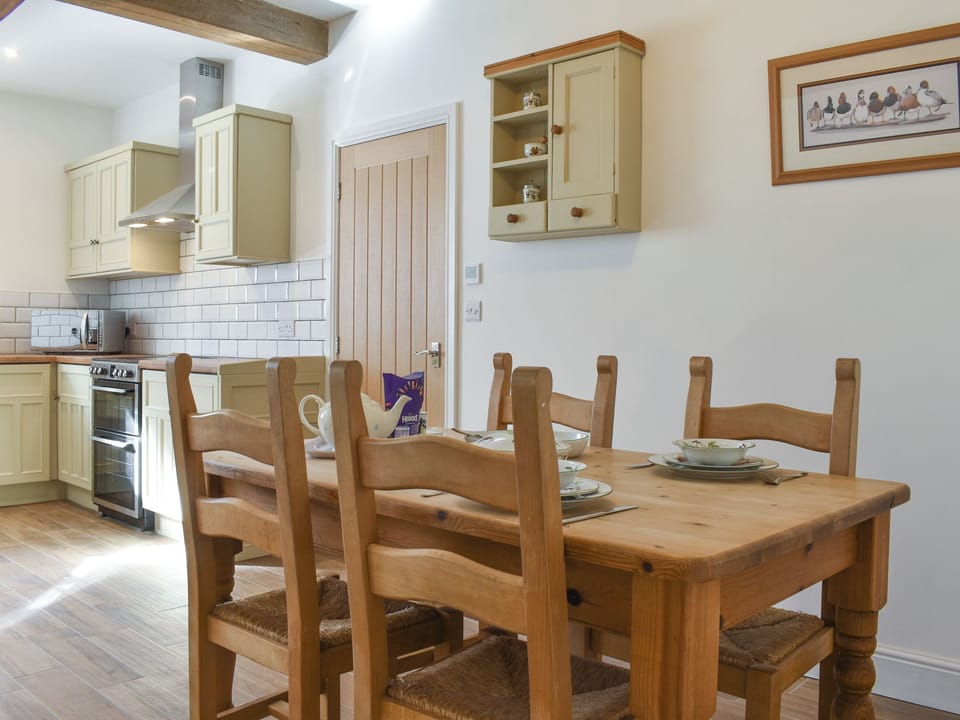 Kitchen/diner | Apple Tree Barn - Brook House Farm, Minshull Vernon, near Nantwich