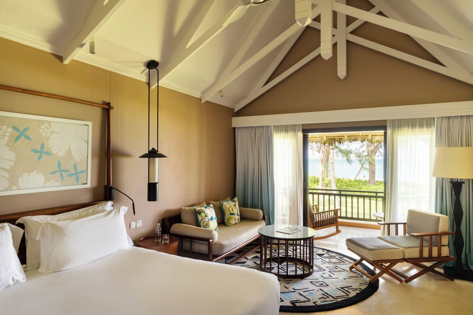 Junior Suite | Premium bedding, minibar, in-room safe, individually decorated