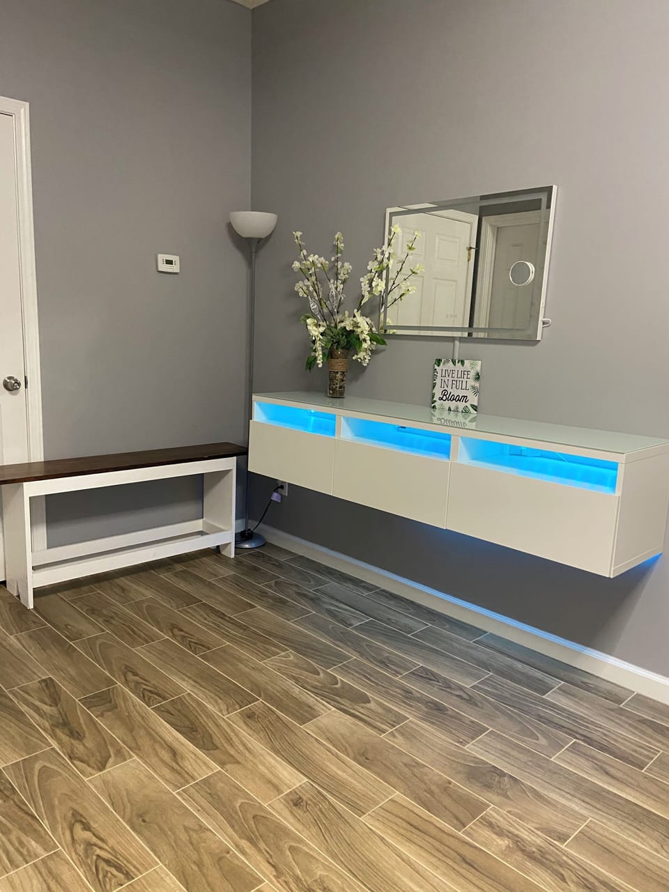 Luggage bench.