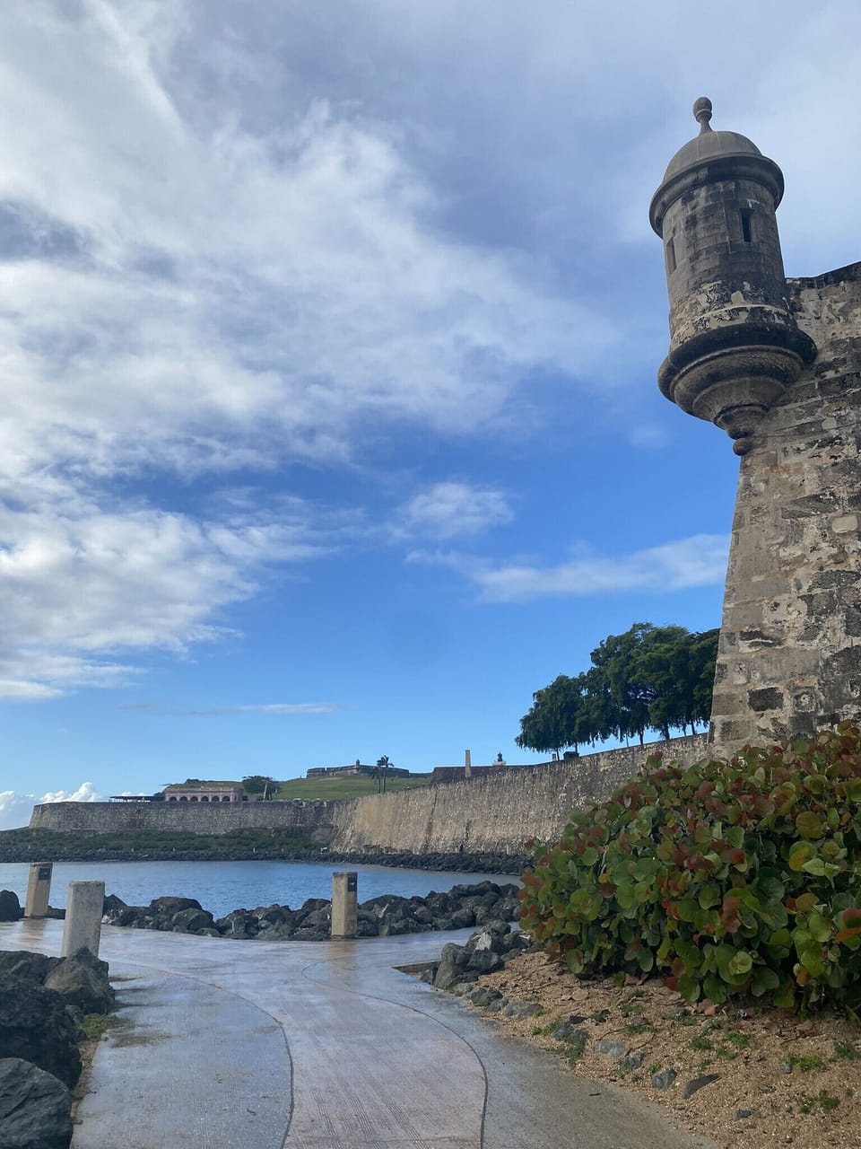 Old San Juan - Paseo de la Princesa - Castillo San Felipe del Morro