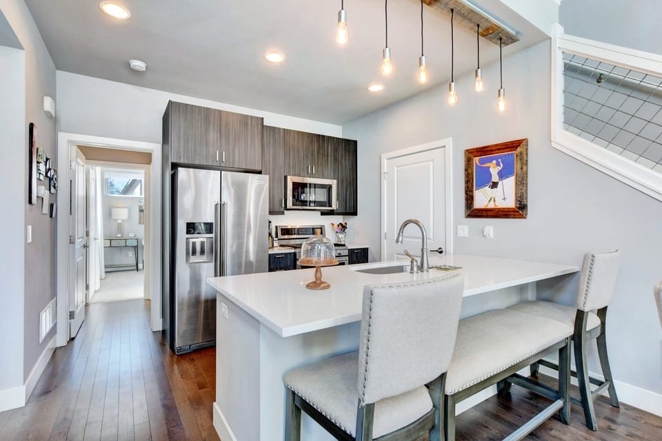 Kitchen with Island Bar Seating for 4