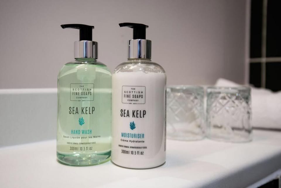 Budget Double Room | Bathroom | Free toiletries, hair dryer, towels, soap