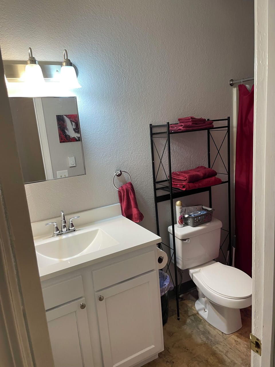 Picture of bathroom.