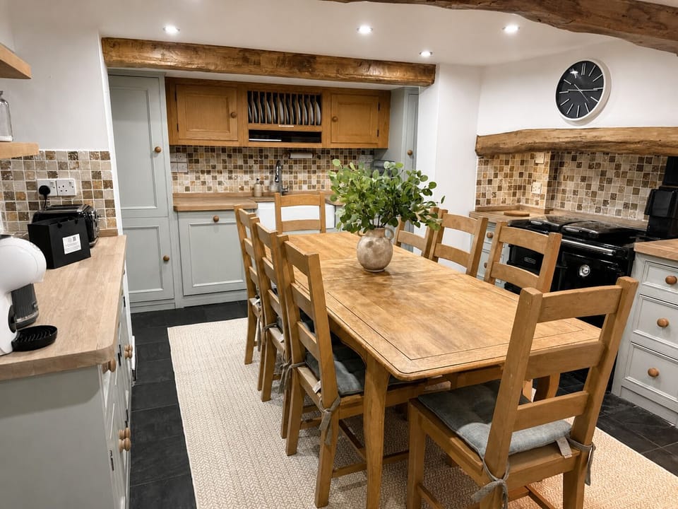 Luxury Cottage, Private Bathroom, Pool View (April Cottage) | Shared kitchen | Highchair