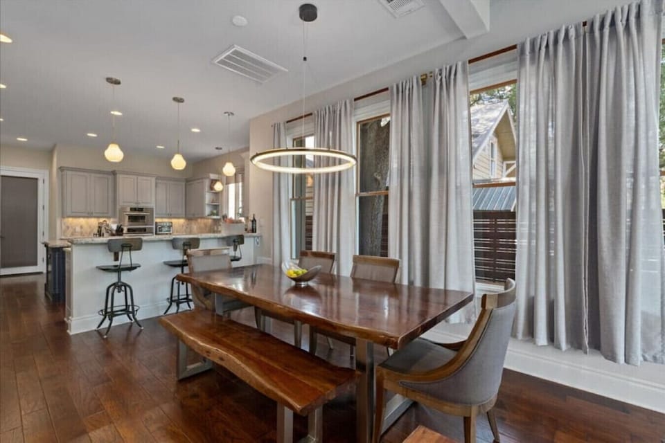 Indoor dining with additional bar seating