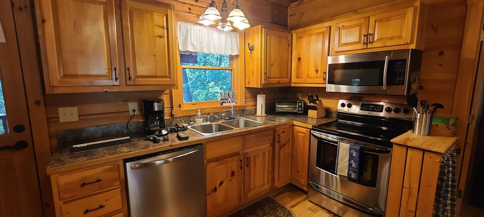 Full Kitchen