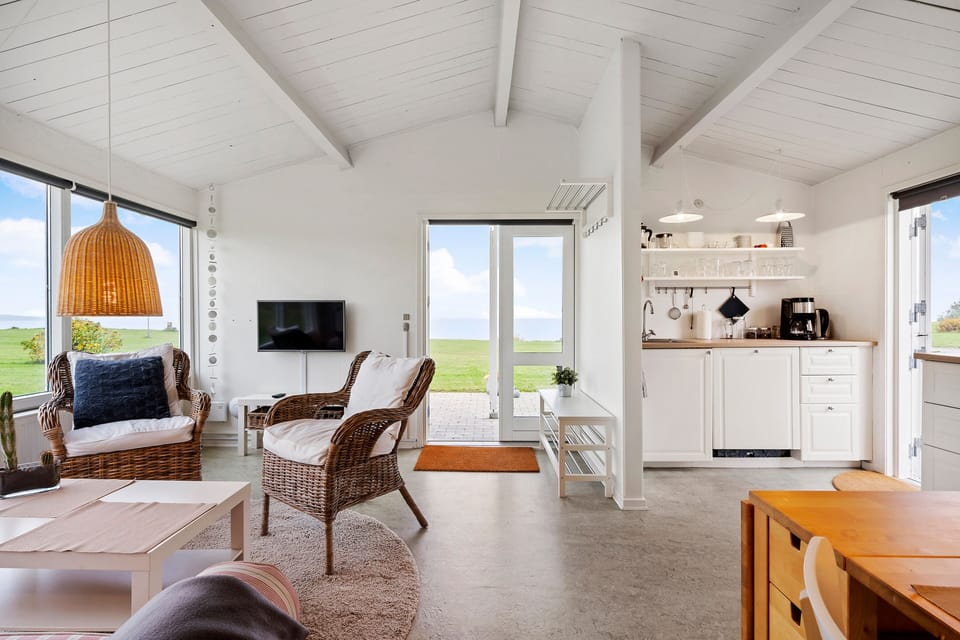 House | Private kitchen | Fridge, oven, stovetop, dishwasher