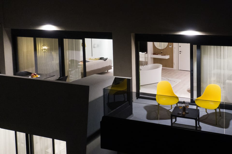 Acropolis View Executive Suite | Balcony