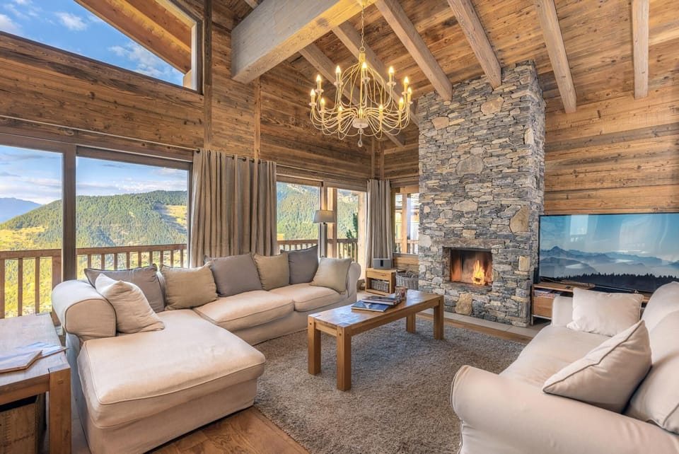 Chalet (4 Bedrooms) | Front of property