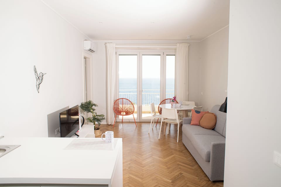 Apartment (1 Bedroom) | Interior