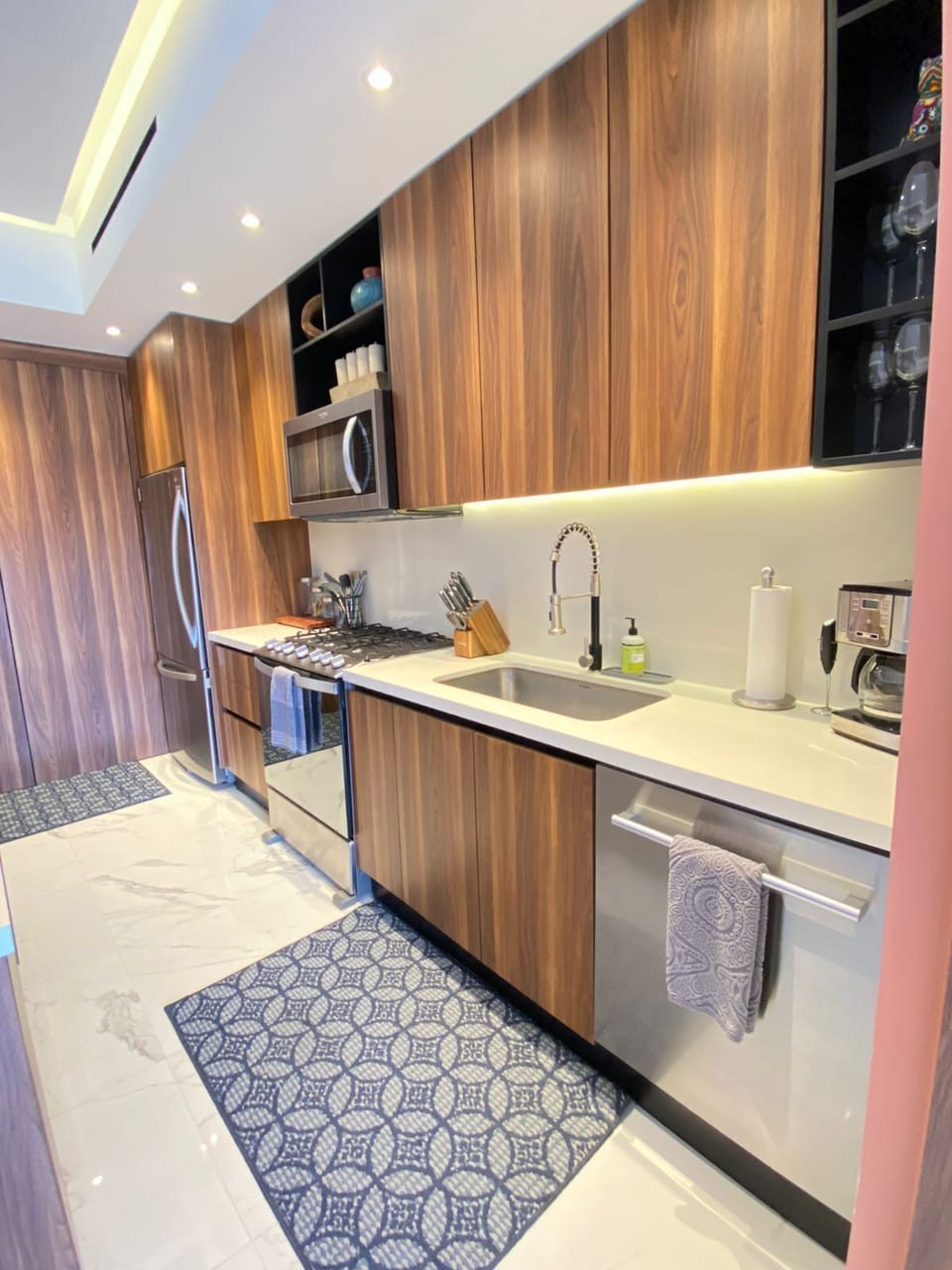 Fully-stocked kitchen