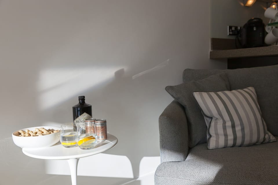 Cottage | Dining