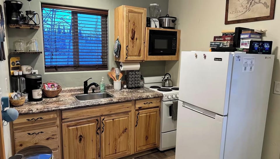 Full kitchen with everything you need to prepare your favorite meals.