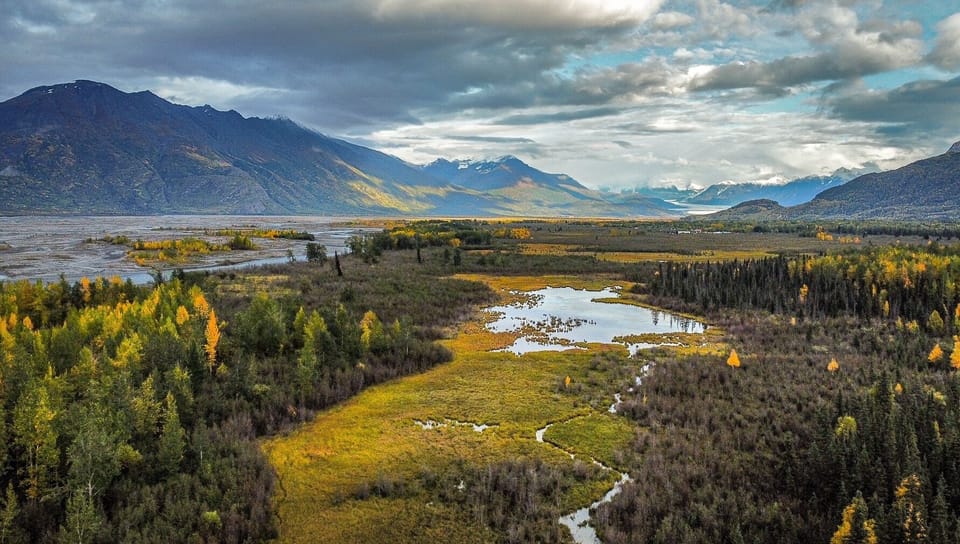 The breathtaking Knik River Valley and the Knik Glacier