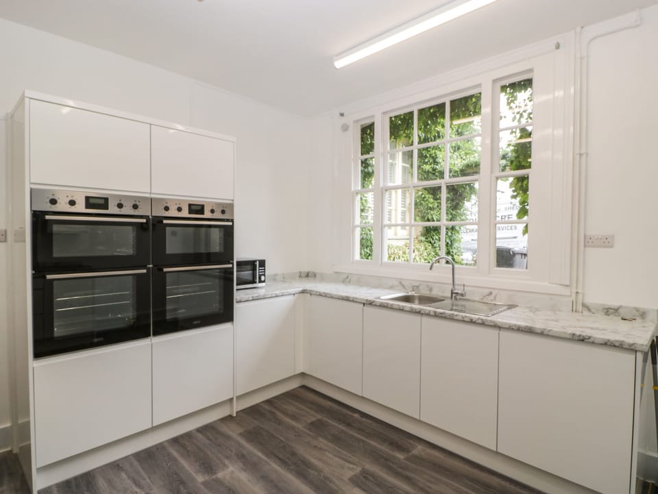 Fridge, dishwasher, electric kettle, toaster
