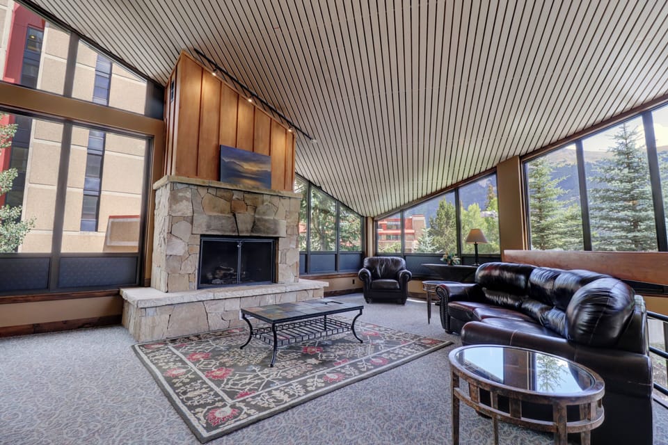 Mountain Plaza lobby features ample seating and a cozy fireplace.